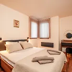 Apartment Star Grand Pamporowo